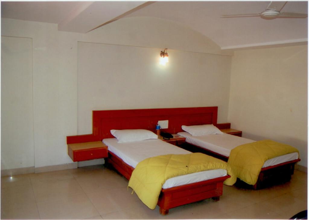 Hotel Abha International Bhuj Εξωτερικό φωτογραφία