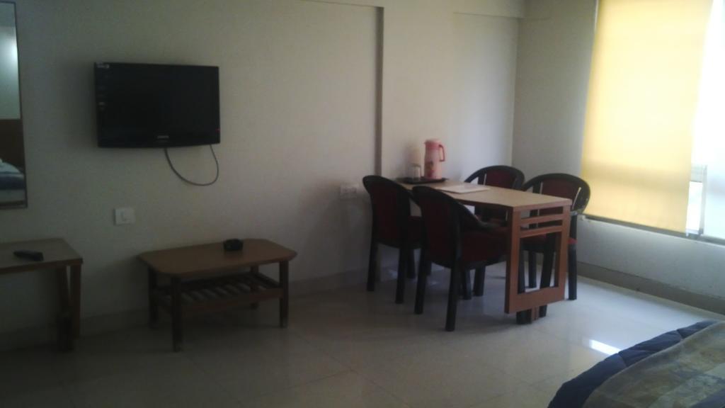 Hotel Abha International Bhuj Εξωτερικό φωτογραφία